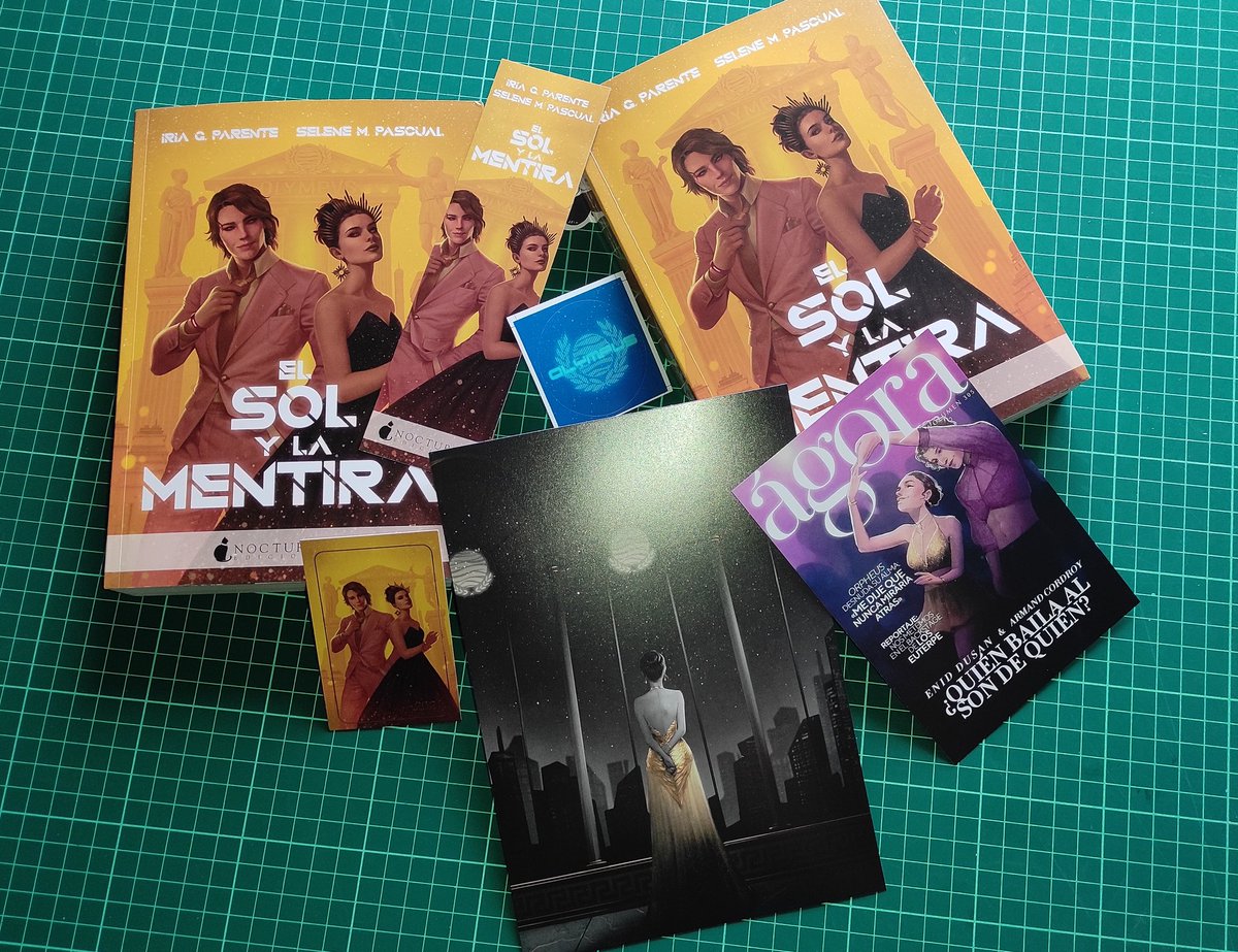 Ivan_Antez's tweet photo. Me acaba de llegar esto y no puedo estar más contento! Lo esperaba días después! @iriayselene sé que esta historia va hacer que @_deliranza y yo estemos días fangirleando sobre Armand y Enid. #Olympus #NocturnaEdiciones @NocturnaEd https://t.co/bCVaxcbYCx