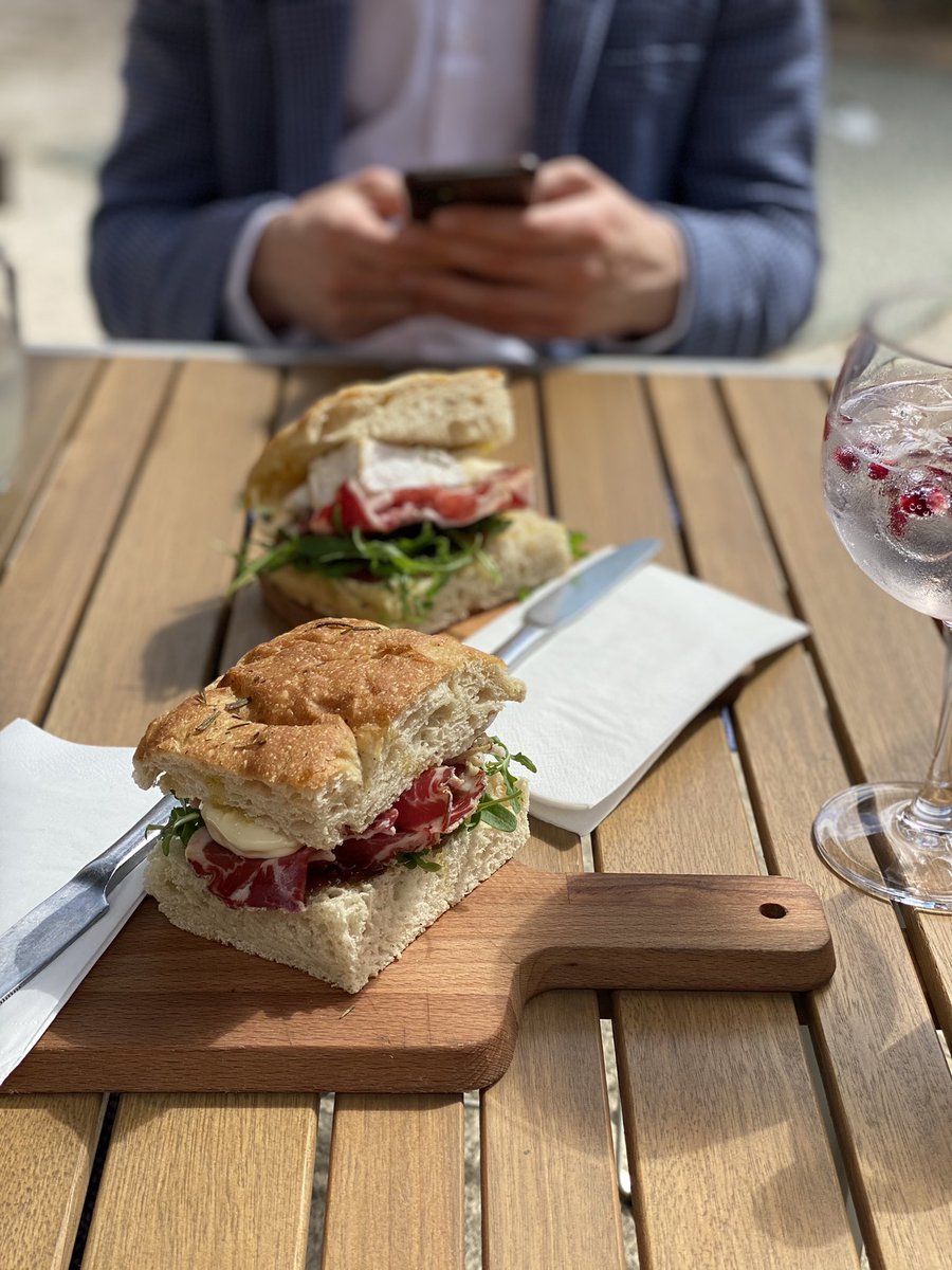 Eleanor Rees tweet media