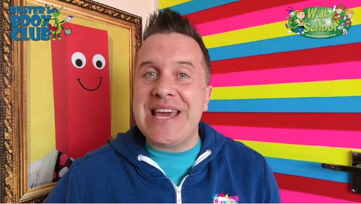 KMCharityTeam's tweet photo. The wonderful Phil Gallagher aka @CBeebies' @MisterMaker says WELL DONE to pupils joining in #BustersBookClub &amp; #ActiveWow! 👏 https://t.co/DmtfuEhrbF Find out more at https://t.co/UPnTcx4Ka3 &amp; https://t.co/lWA9CWrCJn 
@GoldingHomesLtd @VolkerWesselsUK @3rsltd @theeducationpeople https://t.co/ihVUFtMms9