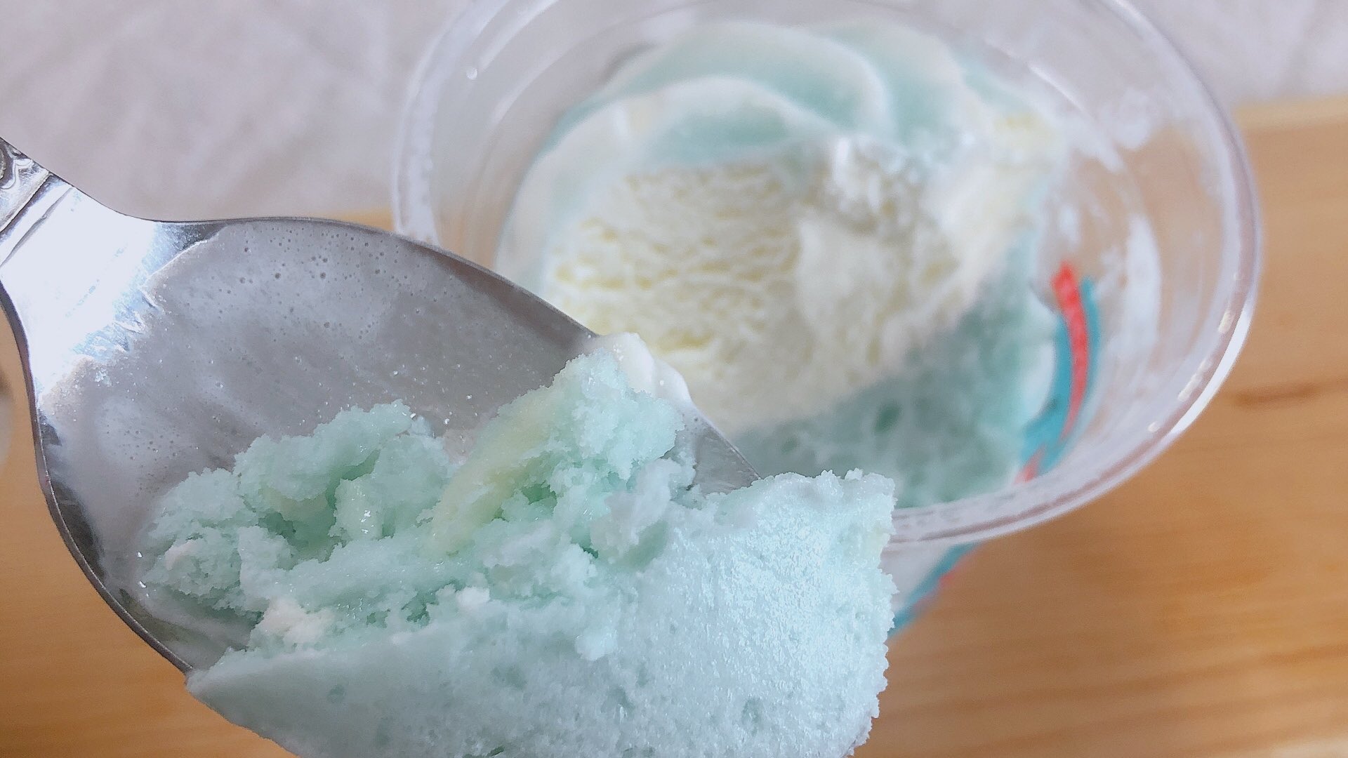 かおりーぬ フローズンラムネ アイスクリーム 氷 ラムネ入りで色んな食感があり楽しいし美味しい ᵎᵎᵎ フローズンは本当汗がひくけん 汗かいて食べたら寒くなった T Co Kgfp4uibla Twitter