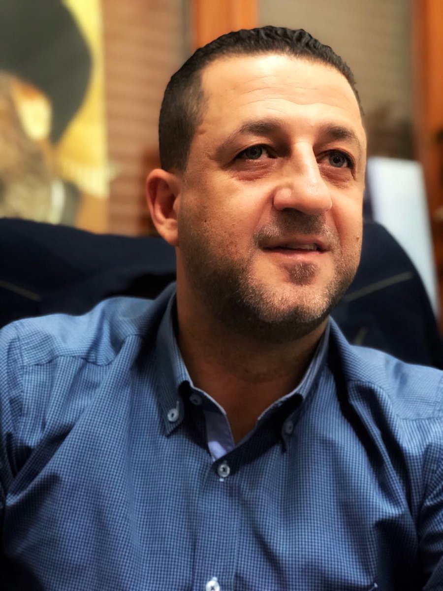 HAeteHJnQm7xTXG's tweet photo. بعتقد الإعلامي المقاوم حسين مرتضى رح يفتح فرع نقليات الى اوروبا ...

 #قصفكم_اسهل_علينا_من_شربه_الماء https://t.co/nX9EUpMwIh