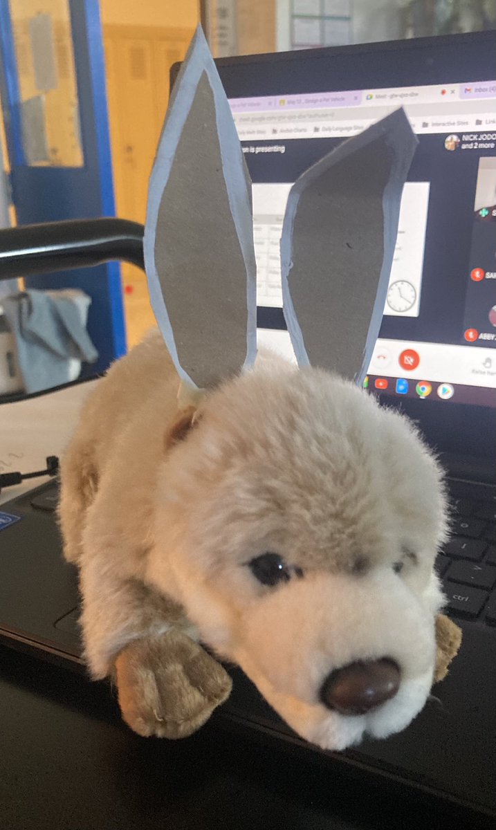 whsglp's tweet photo. Look who joined our meet today! Thanks @kimelmer for being our Mystery Reader! The kids and I loved it! @OCDSB @WoodroffeHS https://t.co/8mnXvix4SG