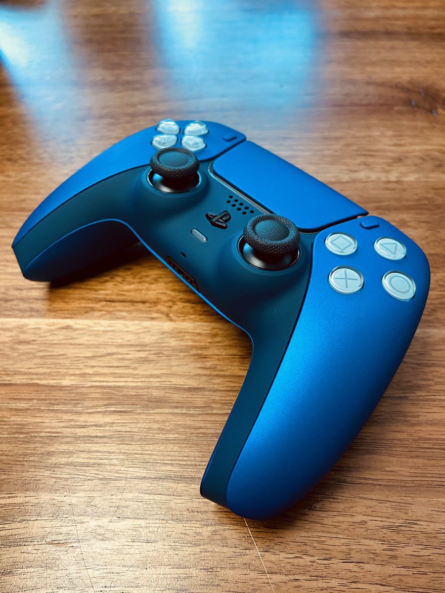 RandomMox's tweet image. I’m very pleased with how this custom controller turned out!