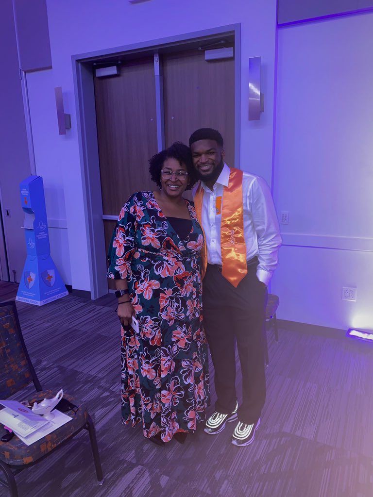 leauxleaux's tweet photo. instead of reciting the [racist] florence nightingale pledge, i prayed for divine guidance, strength, and courage as i embark on my newfound career.

✨officially pinned✨

Marlon Johnson, BSN 🎓🩺 https://t.co/lBgyUsVIev