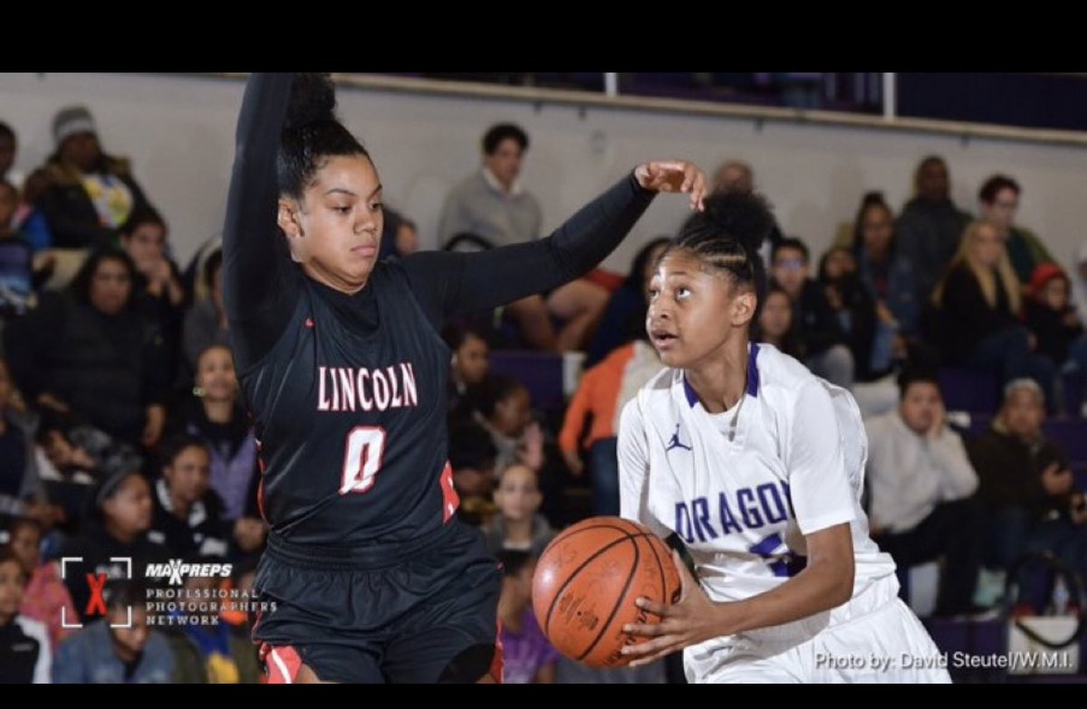 SacHighWBB's tweet photo. Congratulations to Heaven Samayoa-Mathis on her commitment to Hawaii-Hilo. We are proud of you! Well deserved!!! @NorCalPreps @SacBee_JoeD @StHOPEOakPark @Calsparks1 https://t.co/e4KRIELQqg
