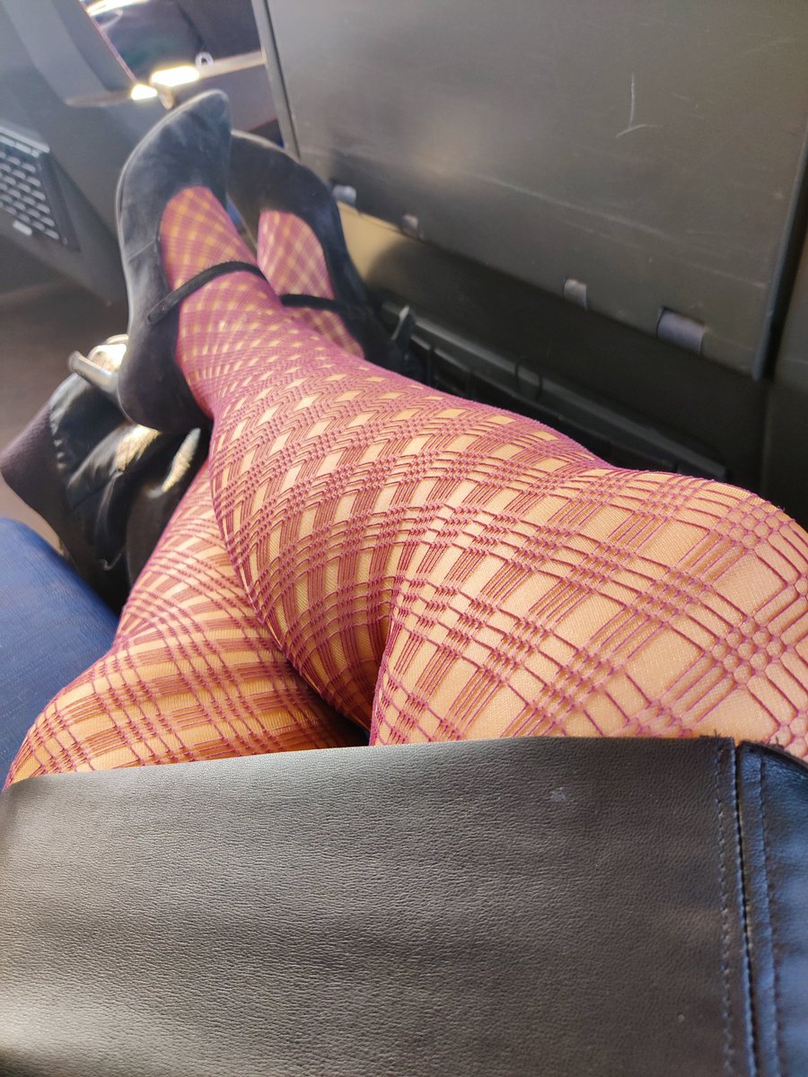 Liefsteliefde's tweet photo. On my way #Haarlem #fishnetThursday https://t.co/U9F8QCeOIi