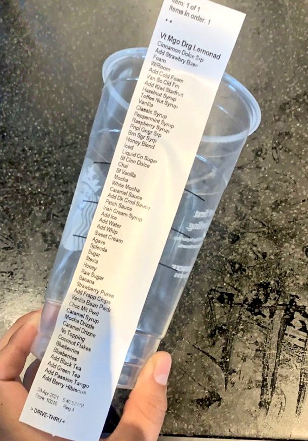 GratitudeDNA's tweet image. อาชีพบาริสต้า...บางครั้งก็เจอลูกค้าน่าปวดหัว สั่งกาแฟแบบไม่ธรรมดามีบวกนั่นเพิ่มนี่ใส่โน่นยาวเป็นหางว่าว ไม่รู้ว่าคิดได้ยังไง

ลองใช้ชีวิตเรียบง่ายกันบ้าง...นี่แค่เครื่องดื่มหนึ่งแก้ว

ขอบคุณภาพจาก: ProjectJosiee