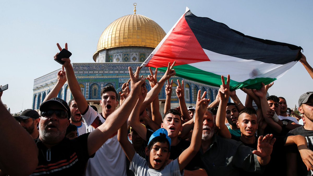 reBELLYus's tweet photo. Eid Mubarak to all my brothers and sisters around the world. Please keep Palestine in your prayers and donate if you can ❤️💚🤍🖤 https://t.co/QTVEKule77