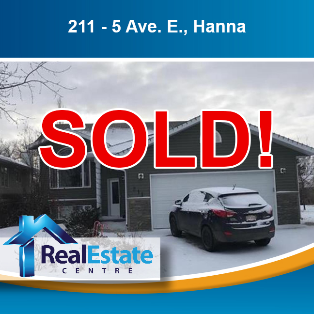 SOLD!🥂
Listing courtesy of REAL ESTATE CENTRE - Hanna
Elissa Kurbis - 403.854.1049
elissa@realestatecentre.ca

👇 For similar listings, please visit 👇
hannarealestatecentre.com