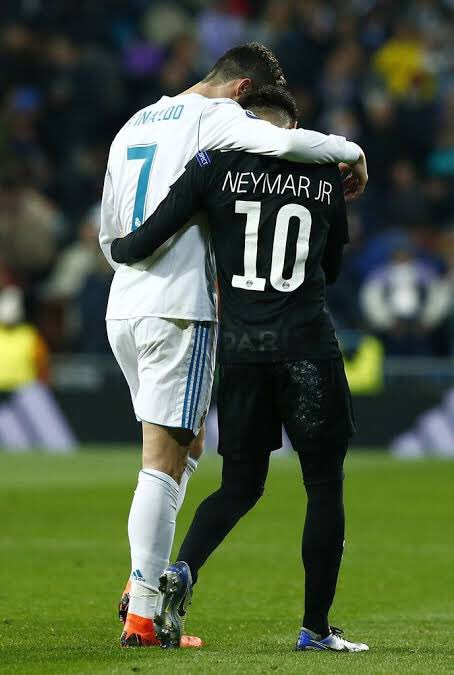 genakhena's tweet photo. "I want to play with Cristiano Ronaldo. I've already played with great players like Messi and [Kylian] Mbappe, but I haven't played with Cristiano Ronaldo yet," Neymar told GQ France.
Is he telling us that Ronaldo will port to PSG if Juve fails to make Europe? https://t.co/Xj6DP5lxTX