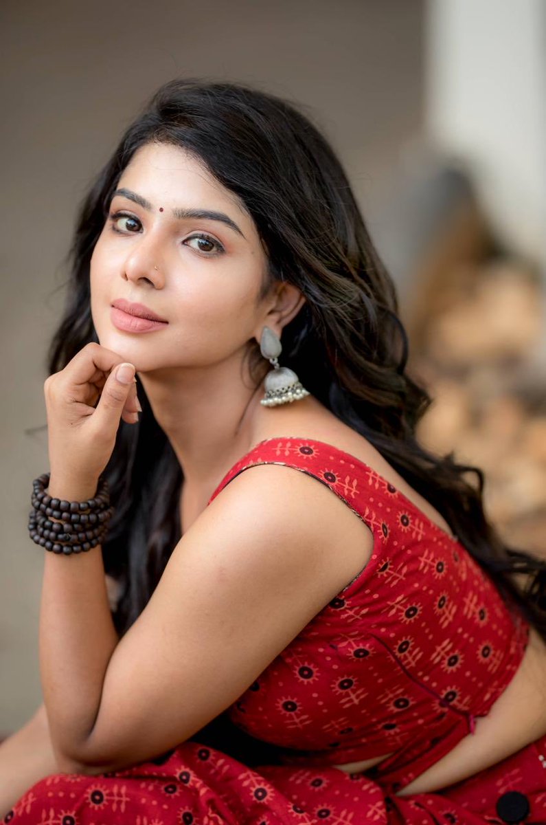 CineTimee's tweet photo. The Energetic #ScintillatingSimpleStar #இளமைநாயகி #PavithraLakshmi !
More Pictures https://t.co/AToqPX5bKr
@itspavitralaksh ! @pavithralaksh16 ! @onlynikil !
#CineTimee ! https://t.co/l8xD7cnf6J