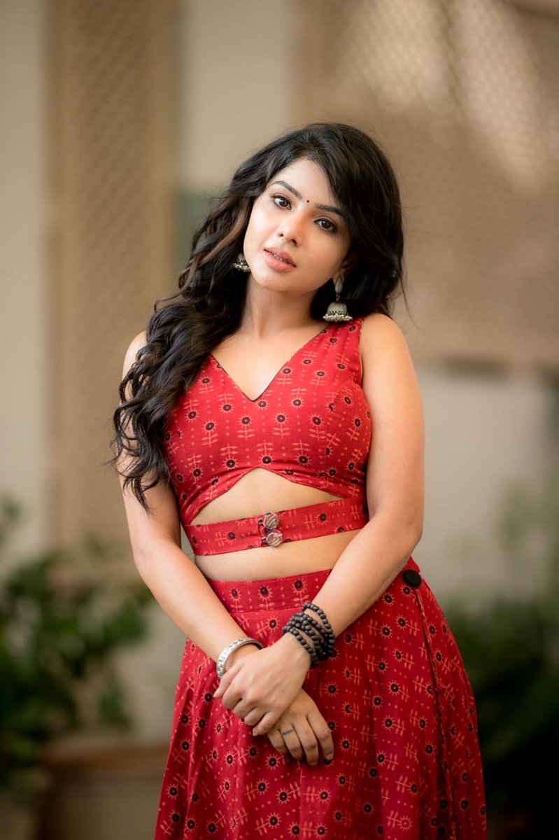 CineTimee's tweet photo. The Energetic #ScintillatingSimpleStar #இளமைநாயகி #PavithraLakshmi !
More Pictures https://t.co/AToqPX5bKr
@itspavitralaksh ! @pavithralaksh16 ! @onlynikil !
#CineTimee ! https://t.co/l8xD7cnf6J
