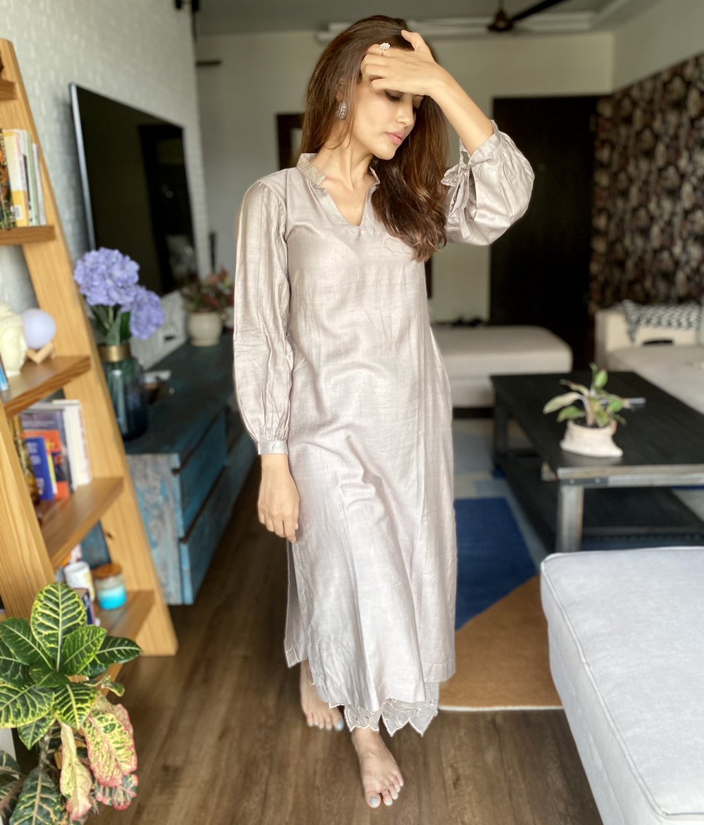 SurbhiJtweets's tweet photo. #timepass https://t.co/Q3AGWIxv3j