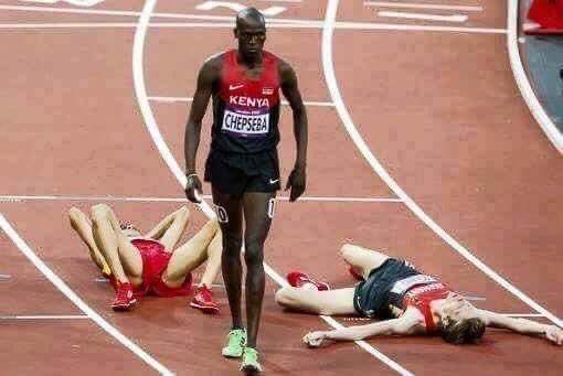 shamulega's tweet photo. Chicago Marathon Goals....#KenyanStyle. https://t.co/K4goenfPuA