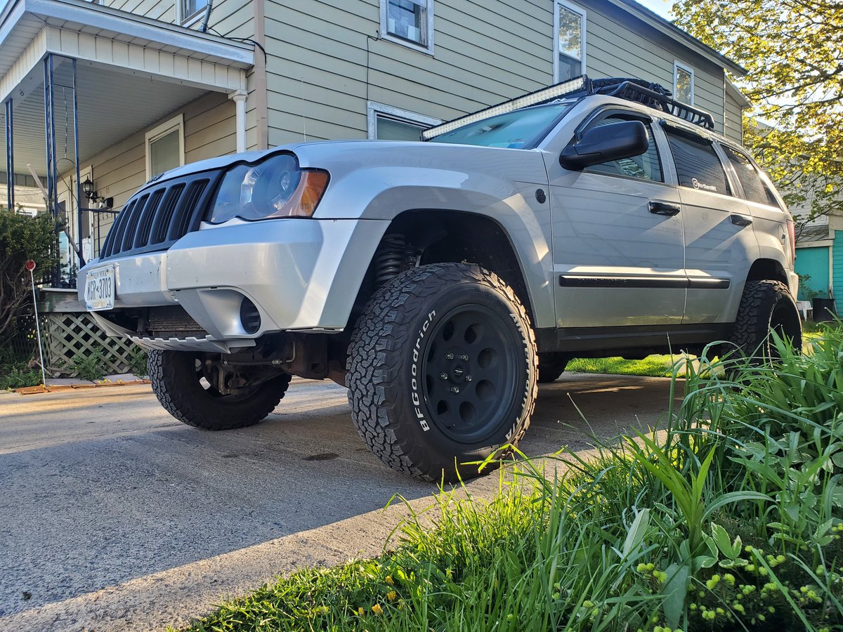 #Follow me on #instagram @NorthernWK 🇺🇸

#jeep #jeepwk #grandcherokee #bfgoodrich #procomp #spyderauto #rolaroofrack #roughcountry #luxuscarmats #liftedjeeps #jeeplifestyle