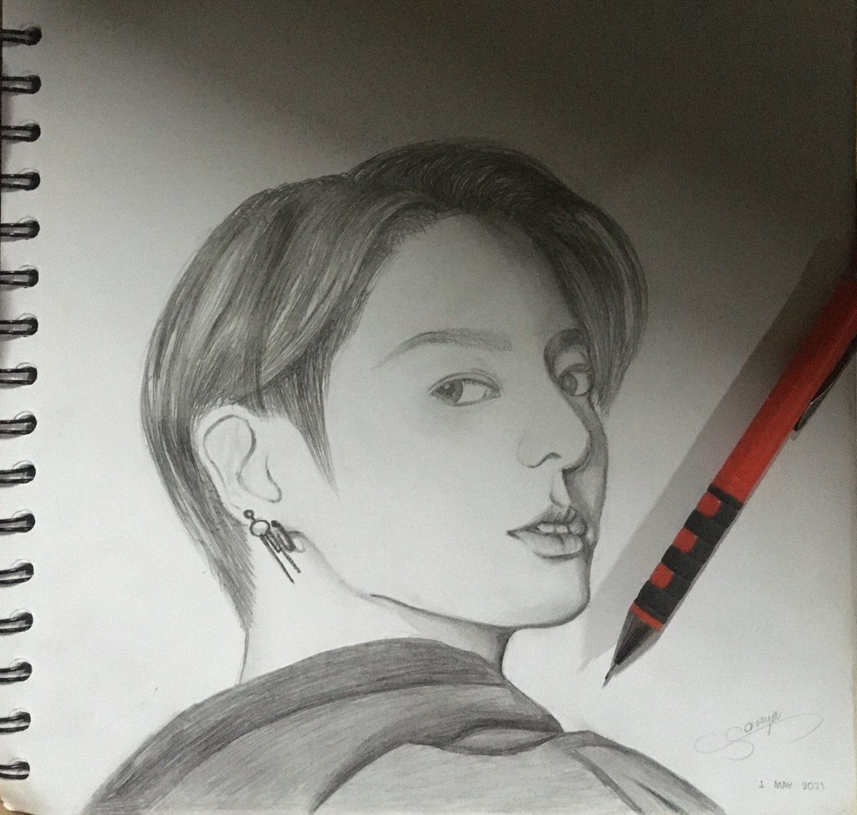 ผมวาดรูปนี้นานมากครับ เพราะวาดเบี้ยวบ่อยมาก ;-; วาดเสร็จแล้วเป็นไงบ้างครับ..