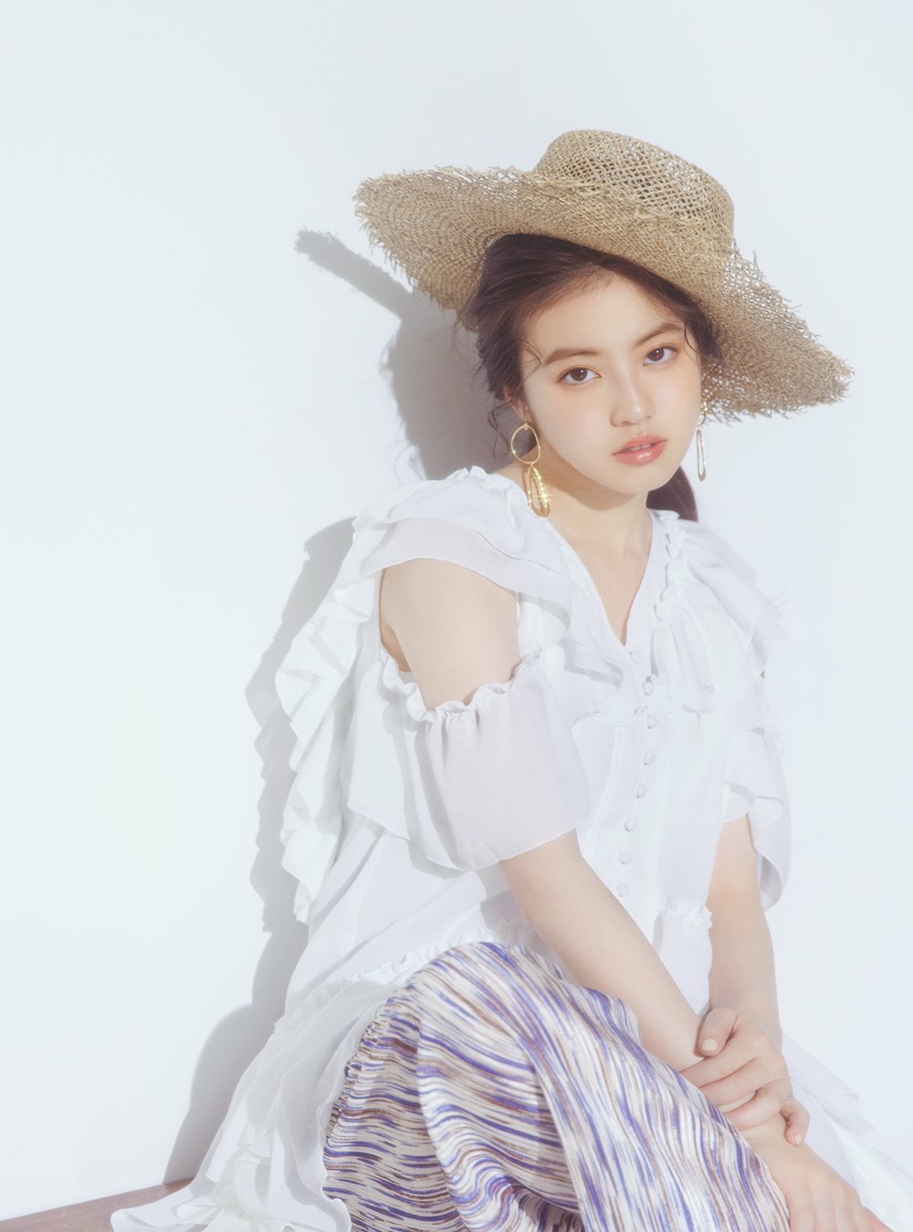 個性派お洒落】DOLCE\u0026GABBANA 薔薇 シルク 今田美桜 新田真剣佑