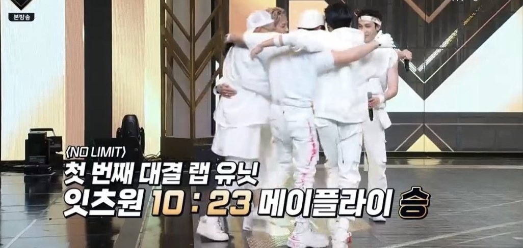 StrayKids_C9's tweet photo. [👻] MAYFLY team won the rap unit battle with 23:10! Congratulations to all of them 😭😭👍🏻 https://t.co/NJq4xvzAWn