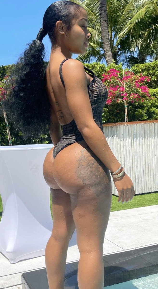 FattFooly's tweet photo. #viral #cheeeks #AssAss #wayda #booty https://t.co/flKGCoeJCL