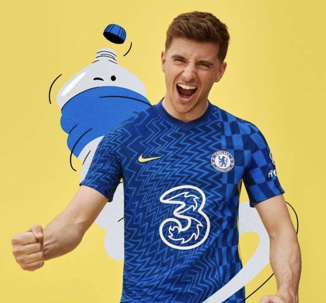 SpursNewf's tweet photo. Looks like the kit designers had a difference of opinion on how things should go. One thing is for certain though, Nike will do worse with the Spurs’ kits. Gulp…
#COYS https://t.co/zIgLhEbVW4