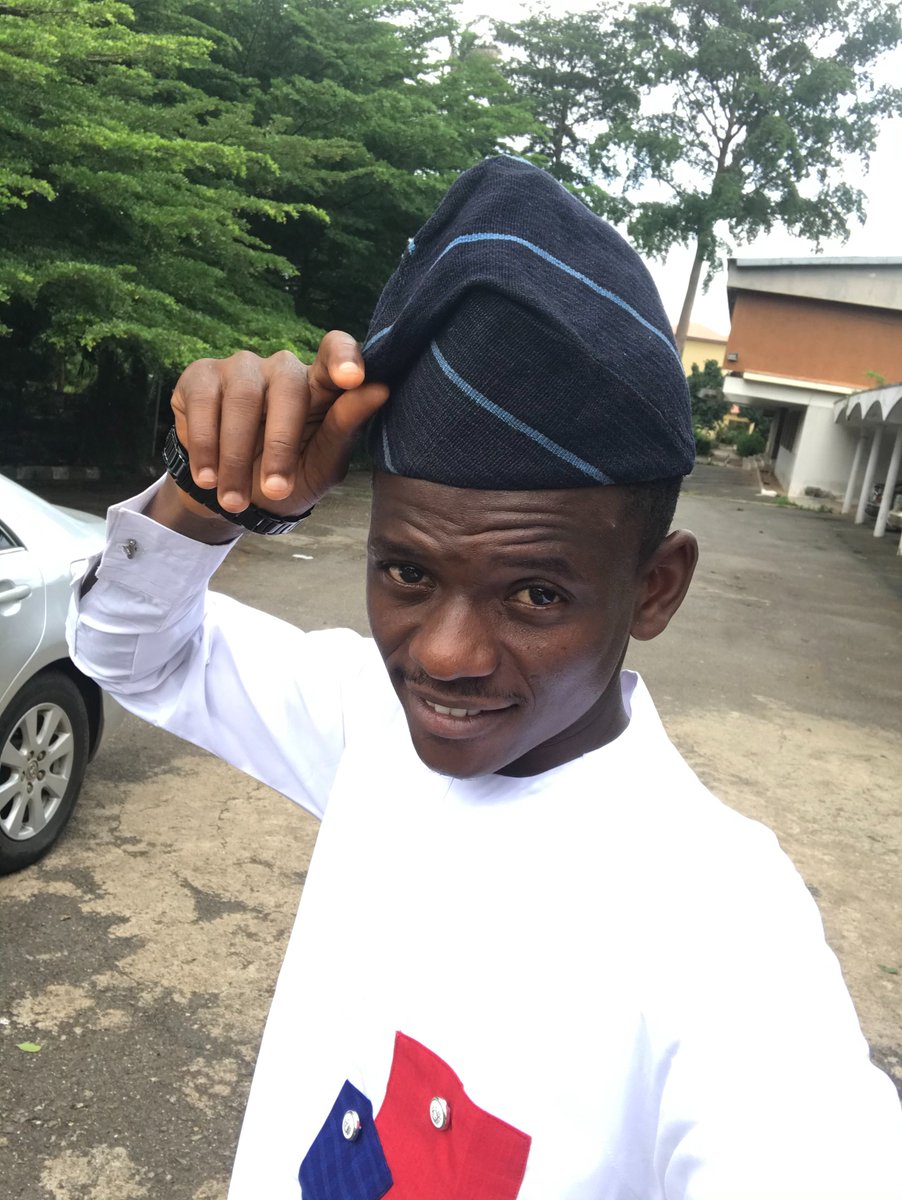 askunlerry's tweet photo. Your favorite Ọmọ Ọlọ́dún 😁😂😁
Eid Mubarak to you all https://t.co/aUzKXP49lQ