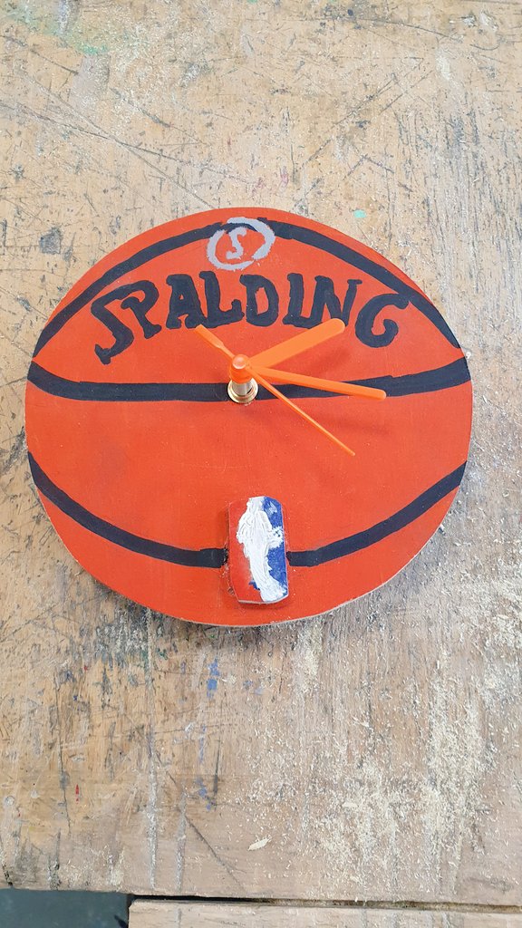 Great to be able to get in the workshop and finish our clock projects with S2's. 

#designtech 
#design
#designman 
#designmanufacture
#bge
#technical
#shsdesigntech