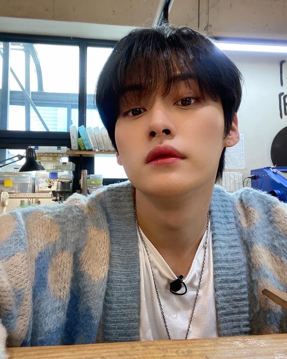 ChannIife's tweet photo. # BUSCO MUTUALS STAY !! 

— no soy nueva en twitter ni nada pero estoy buscando mutuals stay para interactuar y que claramente tengan como prioridad a skz !!

— fav para ser mutis y rt para q llegue a más gente, porfi ‹3 https://t.co/CzI0EEqAs2