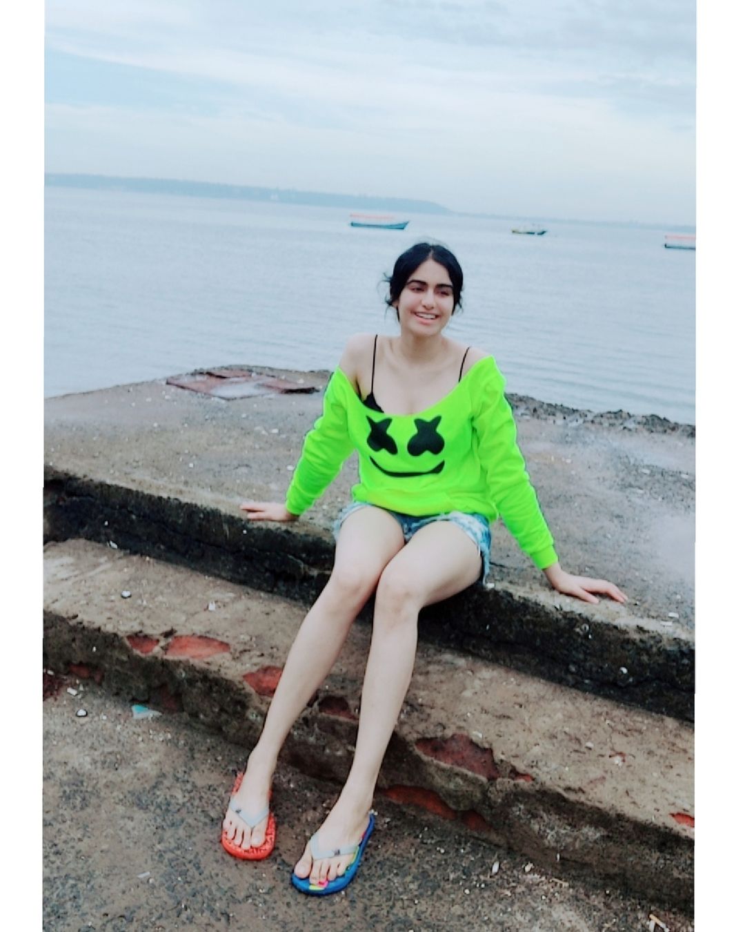 E1RQ4R-UYAIAFcb?format=jpg&name=large