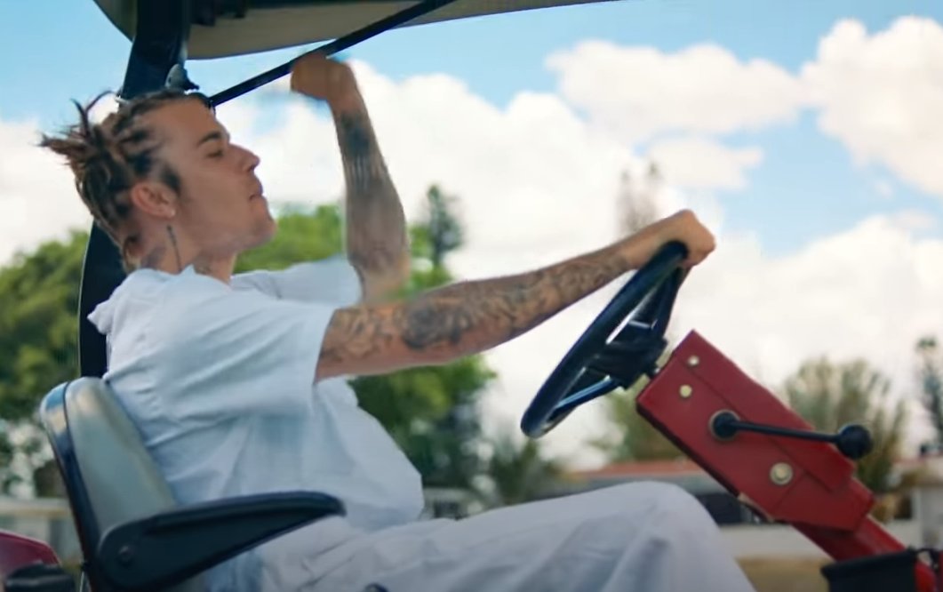 GoBigRedIron's tweet photo. Bieber loves a good dry cut https://t.co/cp8xWn8i65