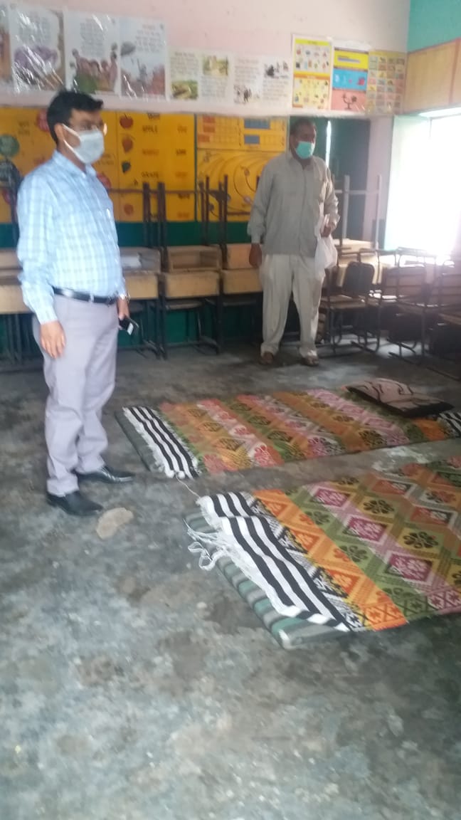 SaharanpurDpro's tweet photo. जनपद सहारनपुर में विशेष स्वच्छता अभियान और निगरानी समिति के कार्यों का सत्यापन करते dpro सहारनपुर https://t.co/jP5qpfCFr4