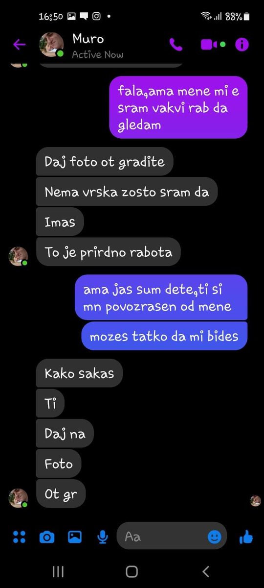 suspendiranata's tweet image. Да го направиме познат педофилот кој на 14 годишно девојче му праќа фотографии од својот полов орган и притоа бара фотографии од нејзините гради. Ако некој од Вас го има за пријател избришете го за Ваша безбедност и безбедноста на Вашите деца. #СтопПедофилија

Пинг: @o_spasovski