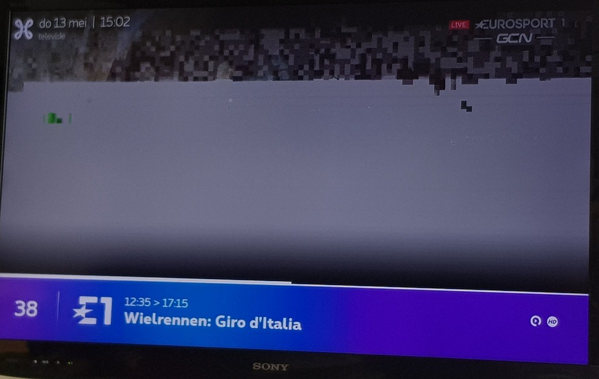 MisterRSCA1908's tweet photo. @Eurosport_NL Wat is er aan de hand? Al ruim 1u haperingen bij Eurosport. Geluid en beeld niet om aan te zien in Vlaanderen. https://t.co/gx4jO9VXwk