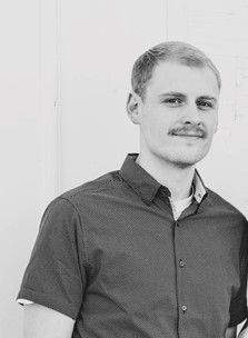 MiamiOH_LLW's tweet photo. Join us in congratulating Kyle Long on his upcoming graduation this weekend with a degree in English Studies!

Read more about Kyle here: https://t.co/MTSo7PFXrK https://t.co/D1k0lVVsgs