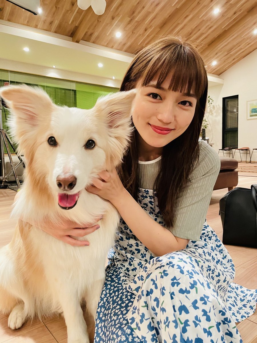 川口春奈ドラマ着用 レア♡ 衣装 ワンピース 色違い 着飾る恋には理由