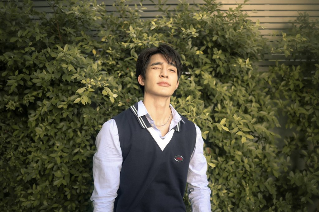 taralatah's tweet photo. 🌏: น้องคนนั้นน่ะ อย่าน่ารักมากได้ปะ! 😉

#เอิร์ทมิกซ์
#EarthMix
#taralatah_snapshot https://t.co/LRnBE8yubc