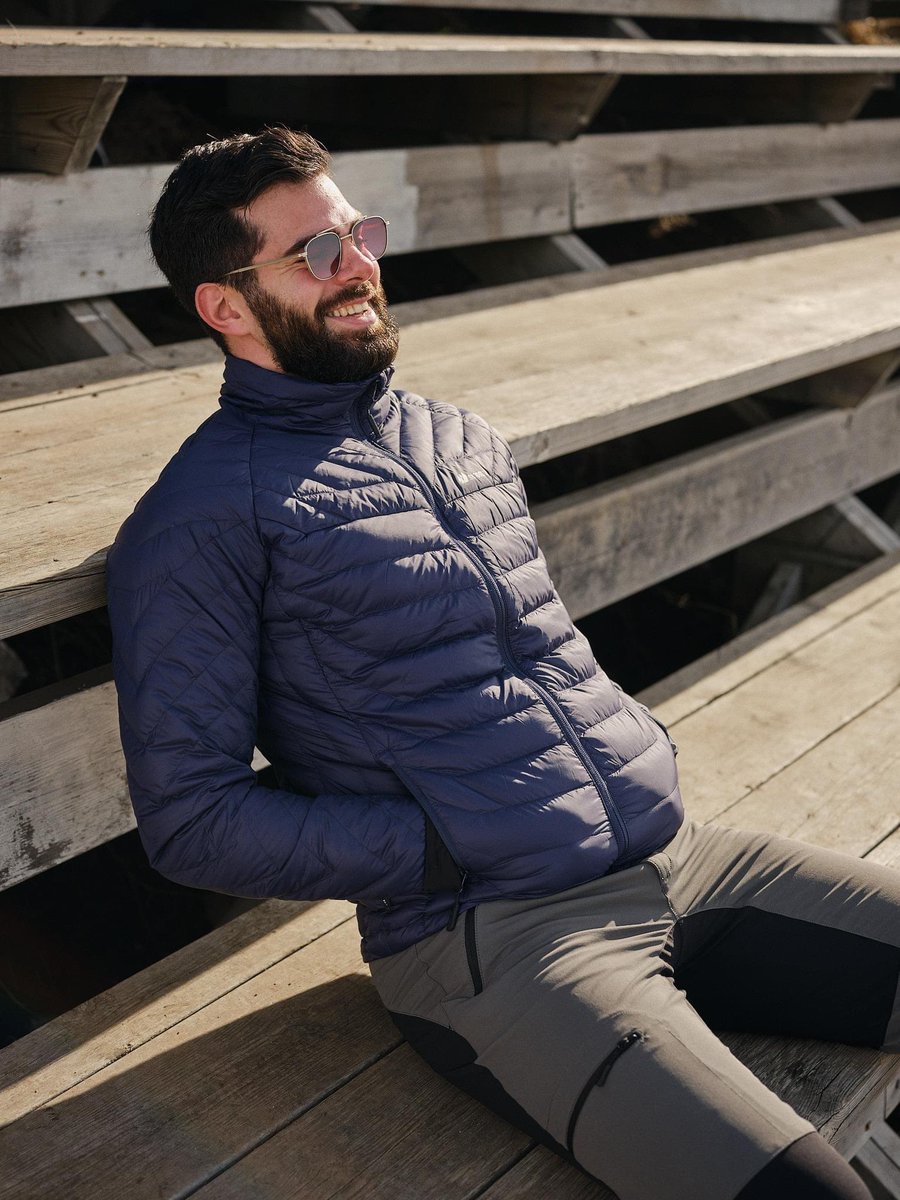 SkogstadUK's tweet image. 🌟VETEN🌟 This #downjacket is perfectly designed to be used as a #jacket or a mid-layer underneath a #shelljacket. Water resistant exterior, heat-regulating insulation &amp;amp; great for all seasons. Available online and in-store 👉 skogstad.co.uk/veten-light-do…

#outdoorclothing #skogstaduk