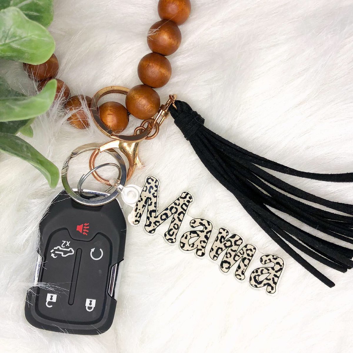 I am BEYOND excited to have these in the shop! I was able to get some of my designs as keychains 😍

Modernmagnoliaco.com

#keychains #onlineboutique #shopsmall