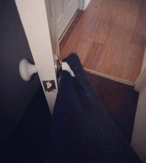 vin2000ay's tweet photo. Ever noticed this only happens when you are really angry or getting late for something. https://t.co/oYtF9T7N4X