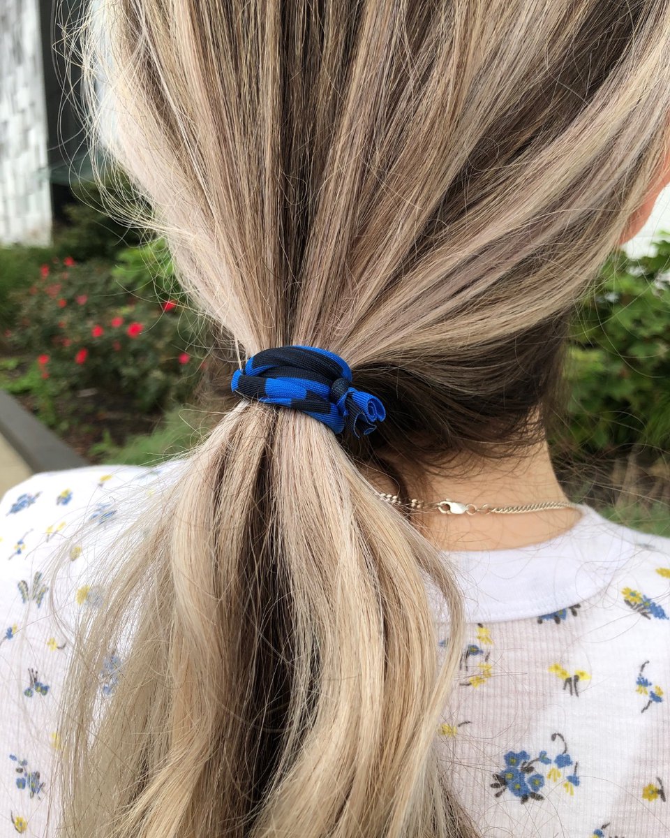 Chairiteez's tweet photo. Low ponytail is my go-to hairstyle &amp; our hair ties add a pop of color.
What's your favorite hairstyle? 
•
•
•
#chairiteebands #hairties #lowpony #thinkgreen #savetheplanet #supportsmallbusinesses #ethicaltextiles #recycledtees #reducereuserecycle https://t.co/K3kJ7JzFu6