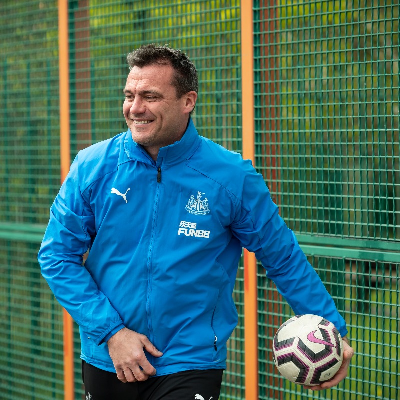 NU_Foundation's tweet photo. ᴘᴇɴᴀʟᴛʏ ᴘʀᴀᴄᴛɪᴄᴇ 🧤

#NUFC hero @SteveHarper37 lent a hand at our latest First Class Skills session with a surprise penalty shootout for young pupils! 🤩

@1stClassSupply | @StBernadettesNT