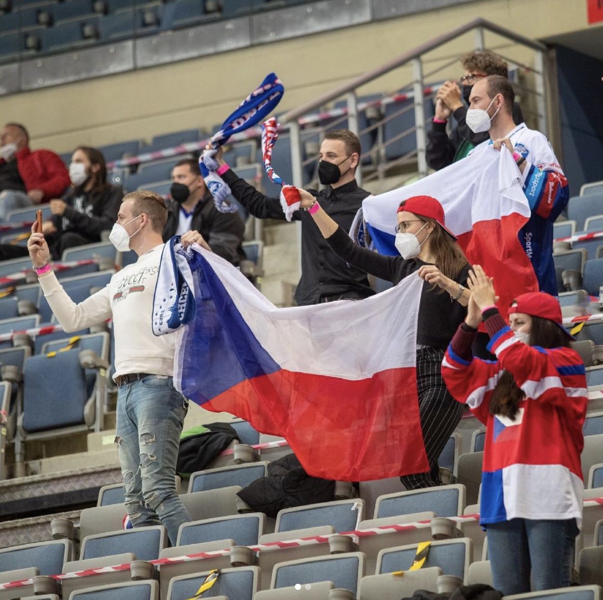 o2arenapraha's tweet photo. #Hokej v O2 areně v rámci #CzechHockeyGames. Po dlouhé době alespoň s pár stovkami diváků!🤩
Živé kulisy areně nesmírně chyběly.👏
Foto: @narodnitym
#O2arena #Prague #PPFGroup https://t.co/n6ESYu3vOM