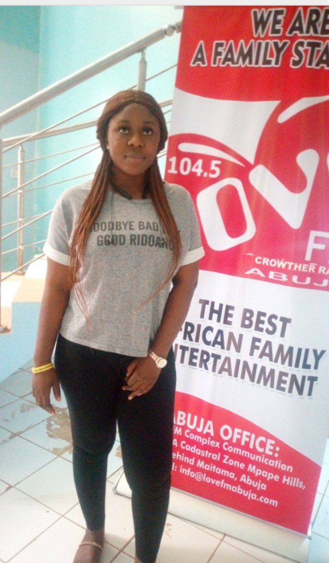 jay_dee_akaa's tweet photo. My Office Amebo Pal😃 Food Coordinator🤣 Happy Birthday Padi!🎊🎂🎉 I wish you many more years!🙏🙏
#MoreGrace
#MoreMoney
#ManyMoreYears
#celebration https://t.co/S4LdUmuIuR