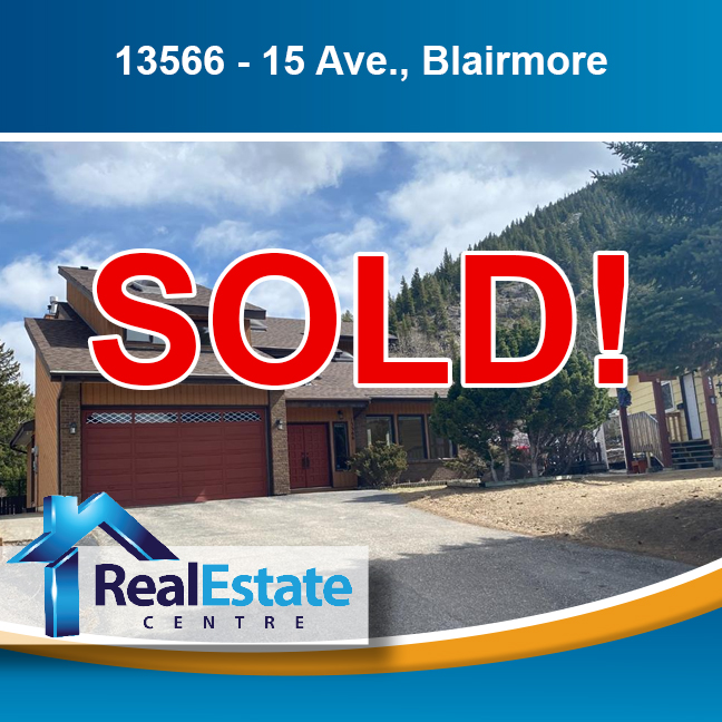 🥰🥰SOLD!! 🥰🥰

Listing courtesy of REAL ESTATE CENTRE - Blairmore &amp; Taber
Christi Hollingshead - 403.632.5339
christi@realestatecentre.ca

Blaine Gross - 403.331.7312
blaine@blainegross.ca

👇 For similar listings, please visit 👇
crowsnestrealestatecentre.com