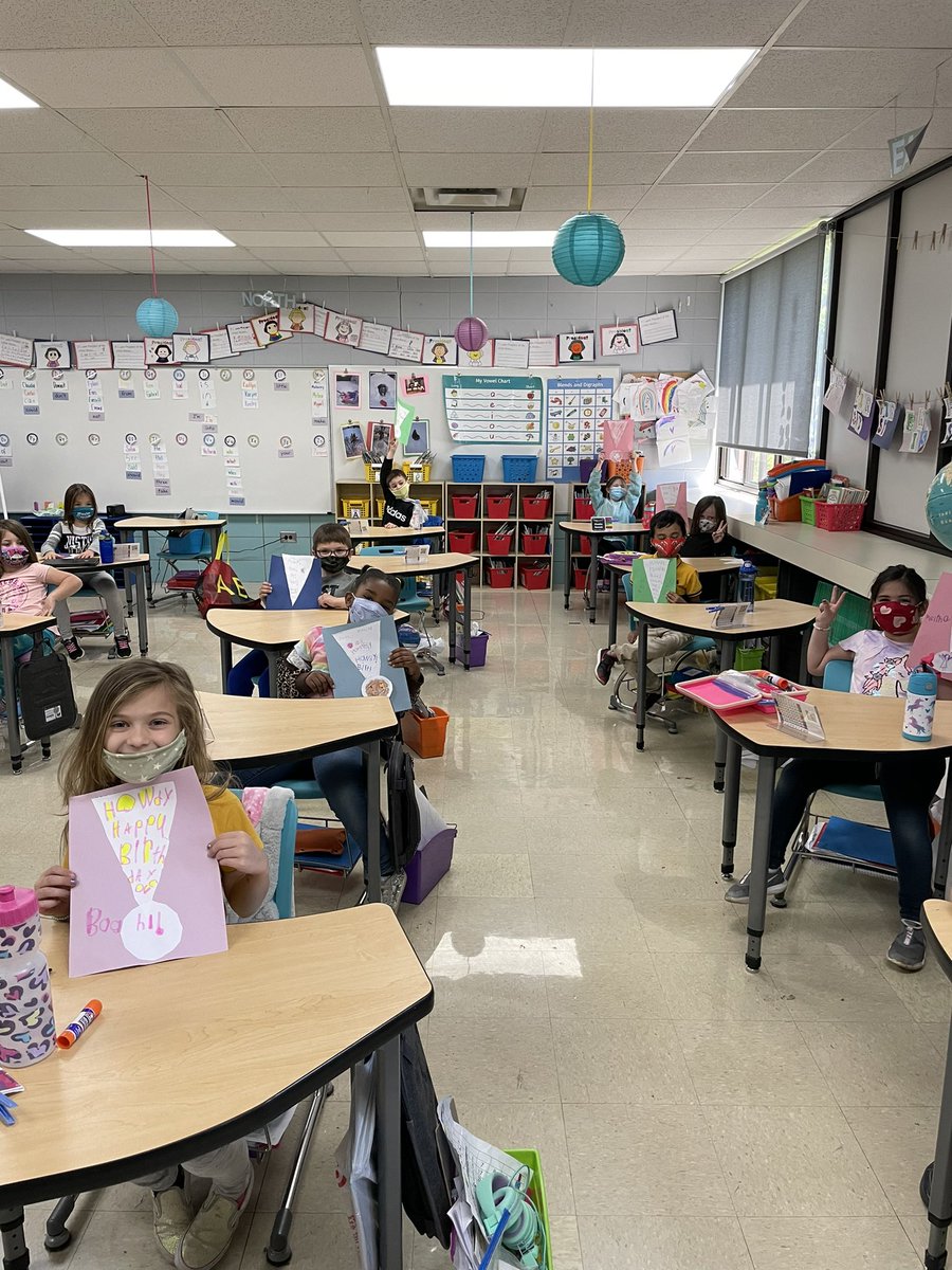 Mrs. Mahaney tweet media