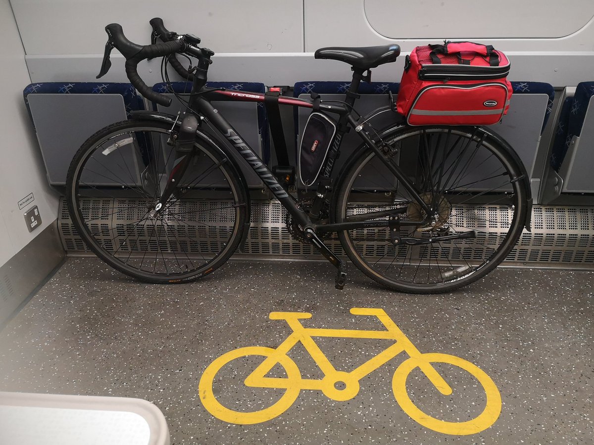 Enjoying reducing the carbon footprint of my commute by cycling to and from the train station. If it's not far leave the car #cycling #sustainable #commute
