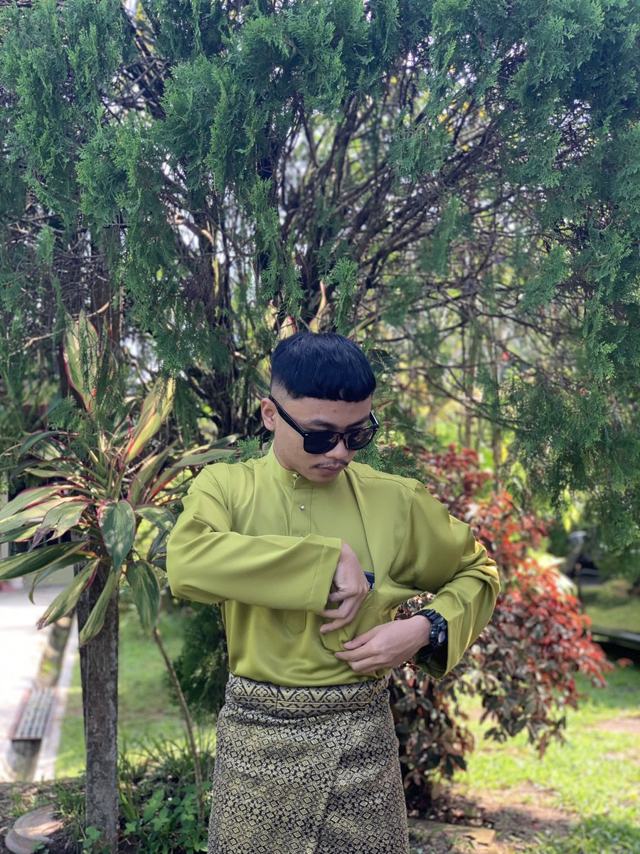 _mynameakid's tweet photo. happy cov eid !💚 https://t.co/NnaIDwIziF