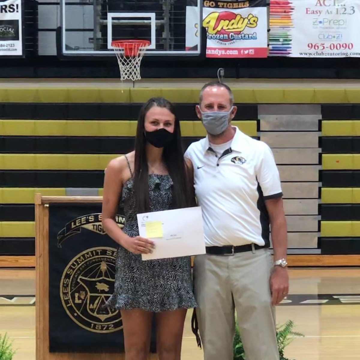 Elle Seck received the Kyle Zammar memorial scholarship. Kyle would have loved Elle's school spirit, positive attitude &amp; multi-sport commitment! Congrats, Elle!