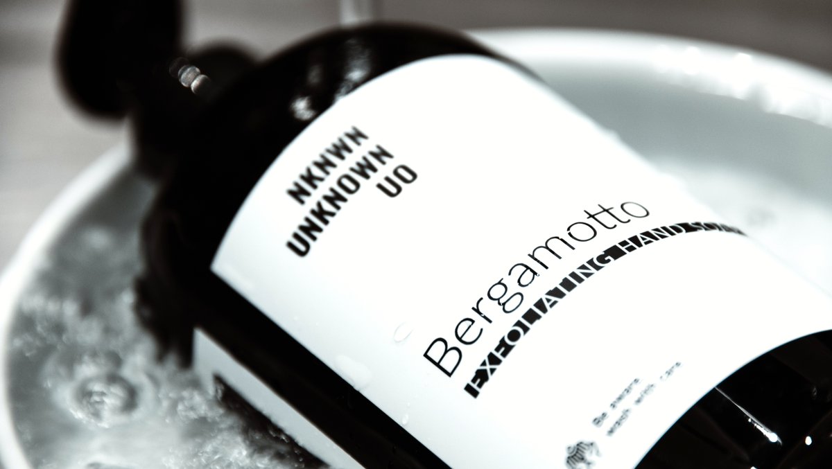 Bergamotto hand soaps are back in stock 💦🧼
#handsoap #washyourhands

casadellunknown.com/shop/p/bergamo…