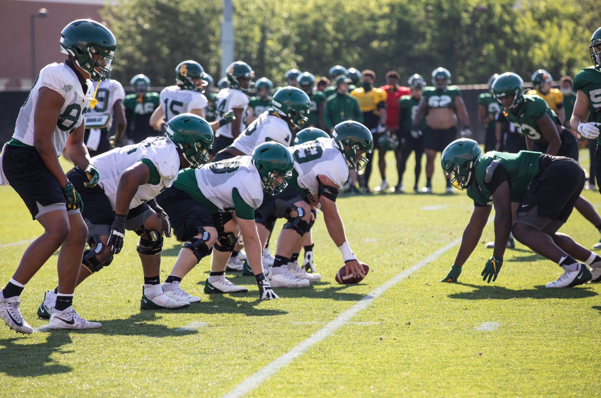 This is an OL appreciation post 🙌🏽

#SicEm