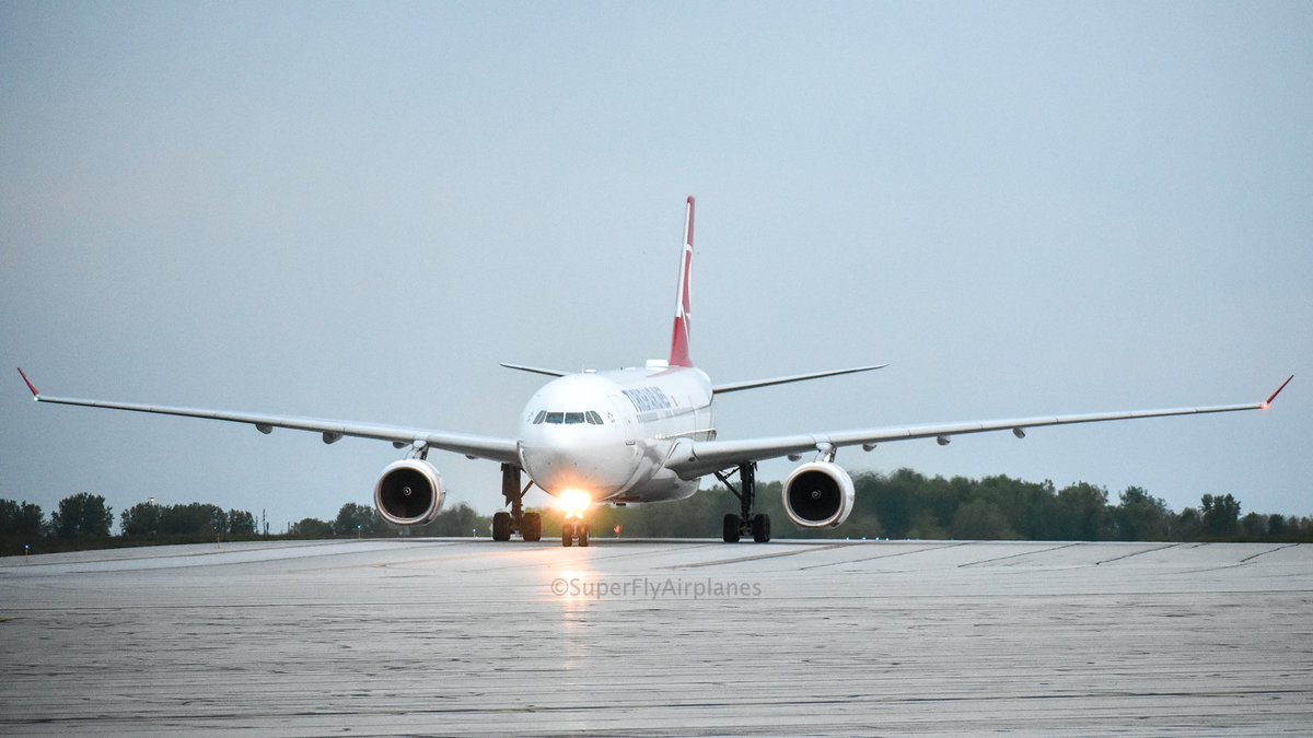 supflyairplanes's tweet photo. Welcome to Columbus @TurkishAirlines for another passenger aircraft used for cargo flights! #TCLOE #TurkishAirlines #A333 #Airbus #WidebodyAirplanes #CargoFlights #Avgeek #Planespotting #Airplanes #ThrustReverser #ColumbusSpotters @RickIntlAirport Thank you @JetTipNet ! https://t.co/E0EYyw2krA